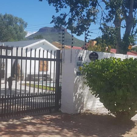 Acacia Home Graaff-Reinet Buitenkant foto